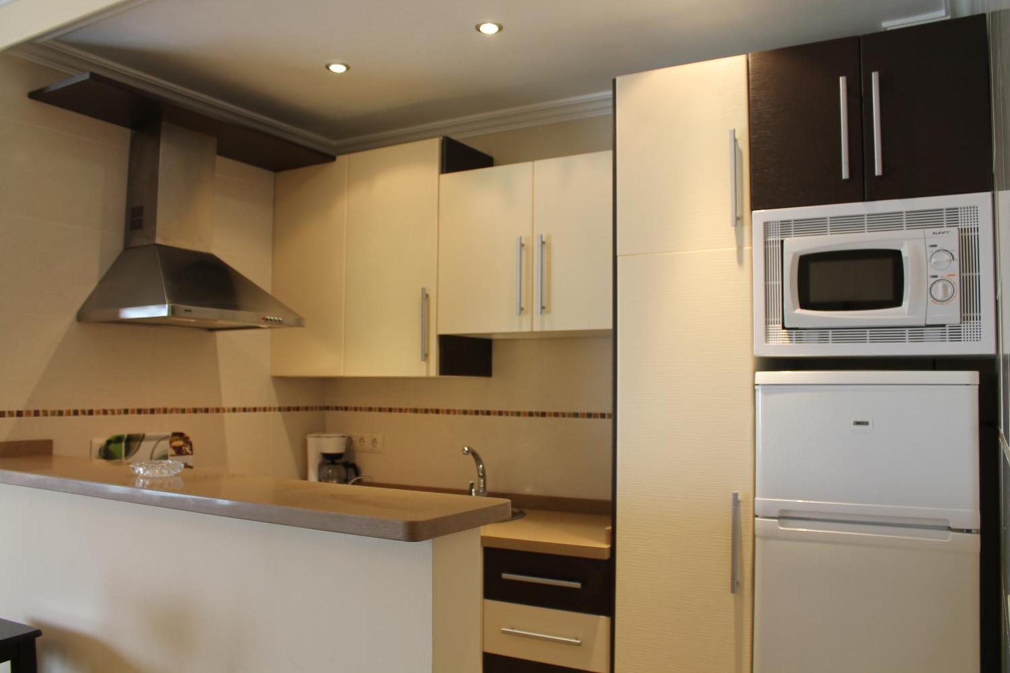 Apartamentos Turisticos Plaza Del Olvido Nerja Zewnętrze zdjęcie