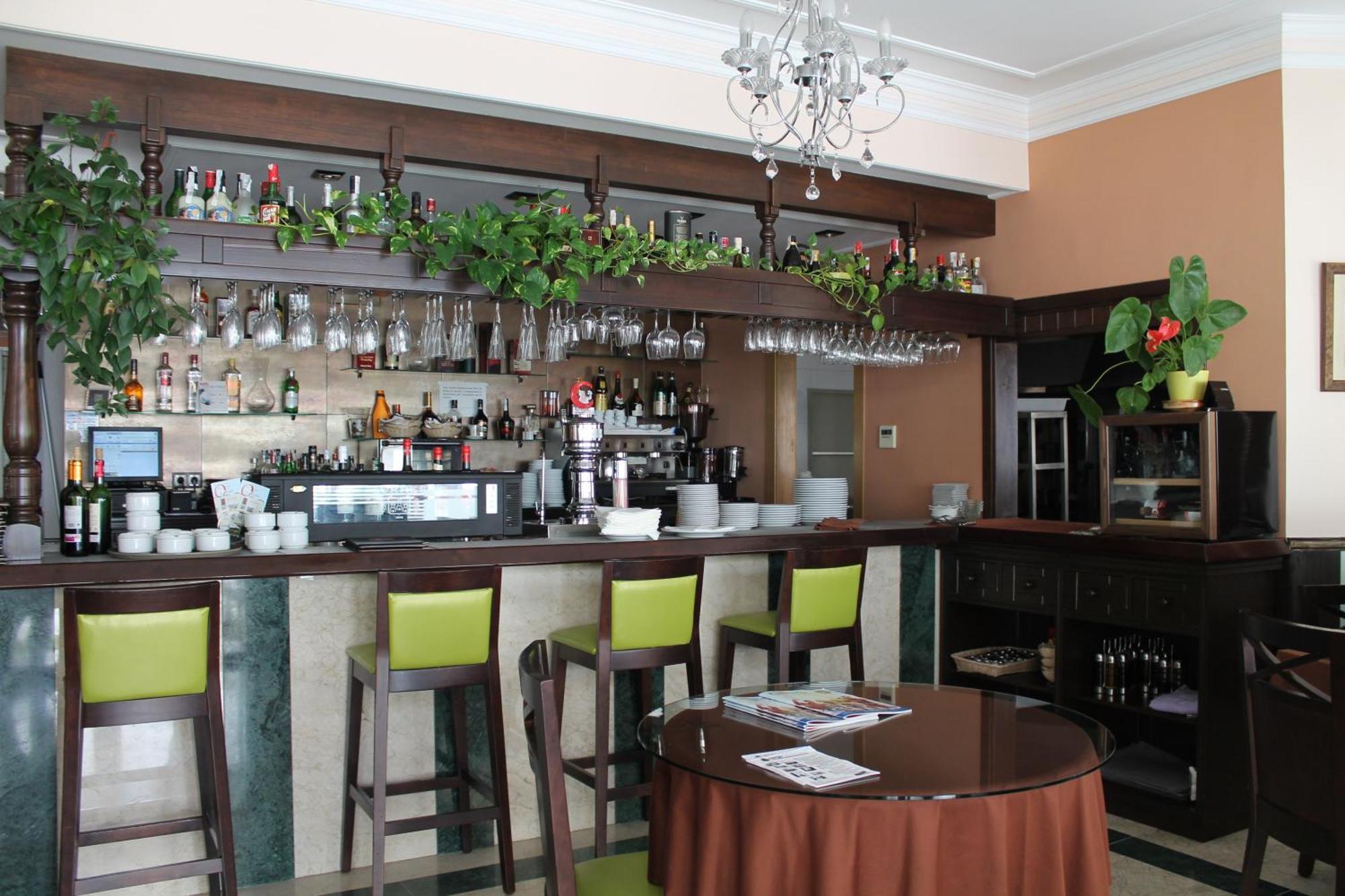 Apartamentos Turisticos Plaza Del Olvido Nerja Zewnętrze zdjęcie